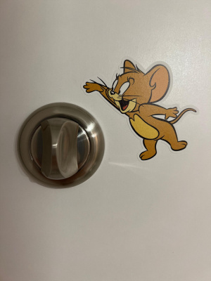 Наклейка "Джерри" на унитаз, кнопку слива